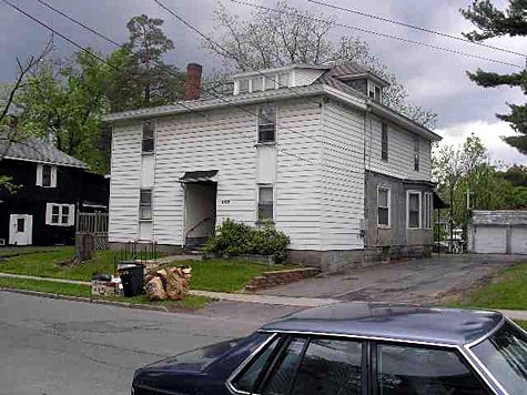 1035 Dean St in Schenectady, NY - Building Photo - Building Photo