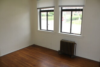 Wightman Terrace in Pittsburgh, PA - Building Photo - Building Photo