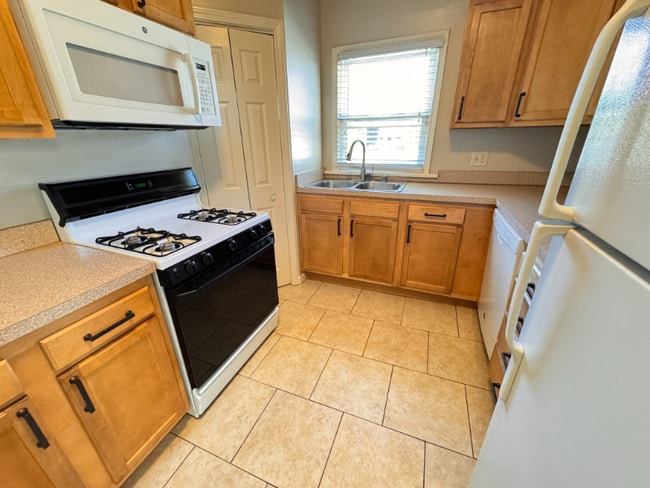 925 S 14th St in Lincoln, NE - Building Photo - Building Photo