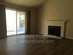 18920 NW Nelscott St in Portland, OR - Building Photo - Building Photo