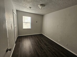 2209 NW 36th St in Lawton, OK - Building Photo - Building Photo