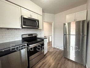460 King William St in Hamilton, ON - Building Photo - Building Photo