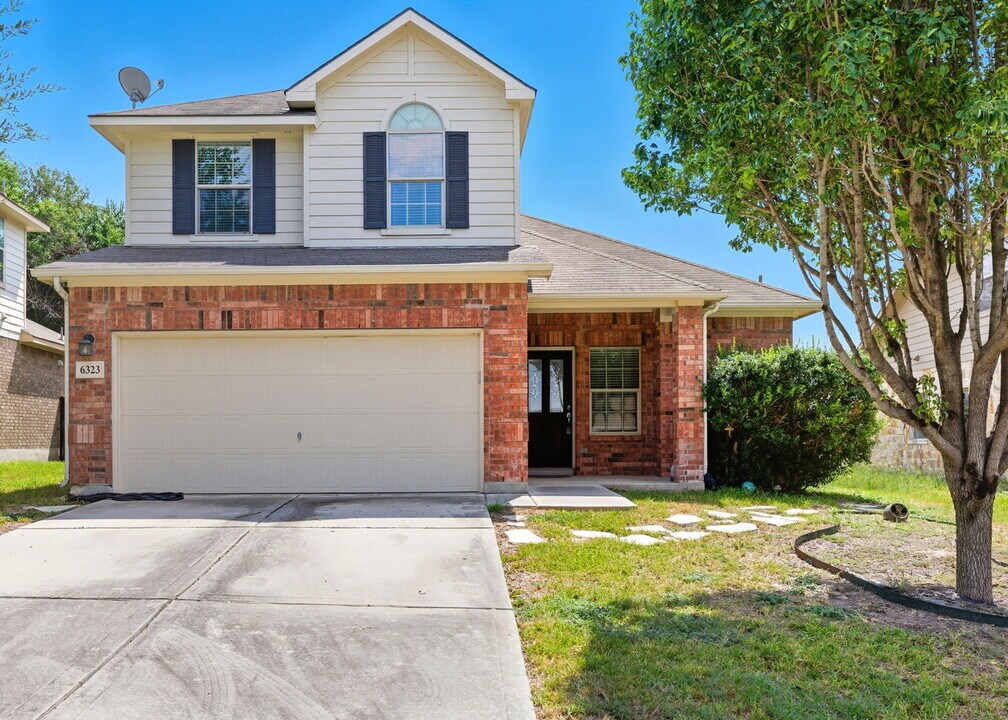 6323 Myrtle Run in New Braunfels, TX - Building Photo