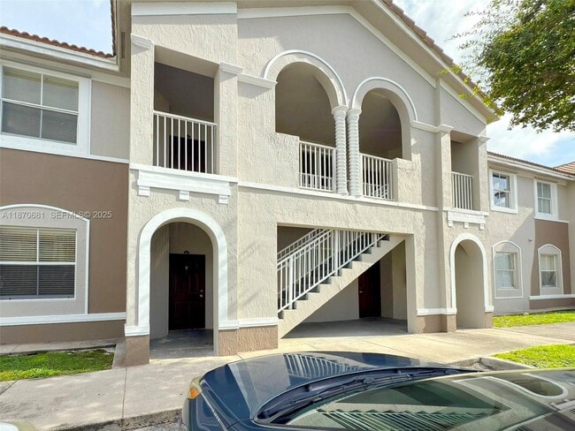 property at 1543 SE 25th St