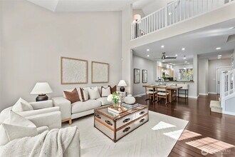 12223 NE 109th Way in Kirkland, WA - Building Photo - Building Photo