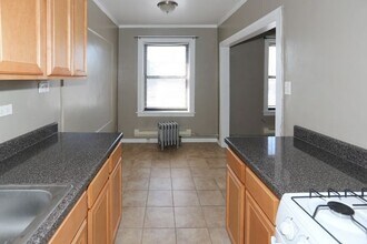 4551 N Damen Ave in Chicago, IL - Building Photo - Building Photo