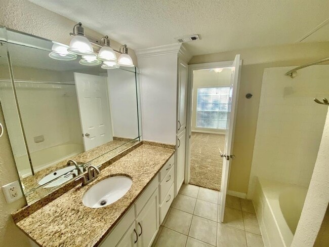 property at 1919 Post Oak Park Dr