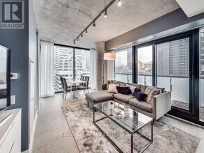 11 Charlotte St in Toronto, ON - Building Photo - Building Photo