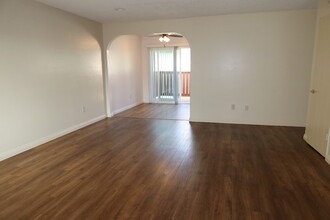 414 W Kelly Ave, Unit #C in Orange, CA - Building Photo - Building Photo