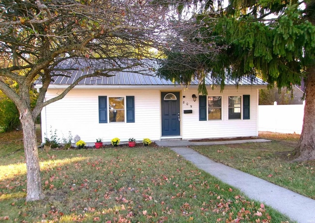 property at 809 Mercer Ave