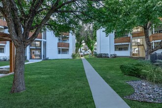 The Admiral Apartments in Euless, TX - Building Photo - Building Photo