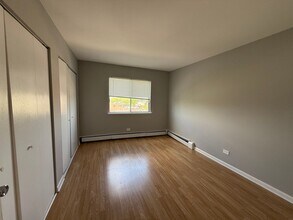 7650 W Altgeld St in Elmwood Park, IL - Building Photo - Building Photo