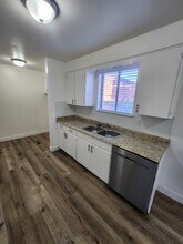 5390 S 2000 W-Unit -Apt D in Roy, UT - Building Photo - Building Photo