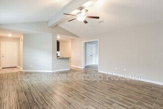 22044 Angelico Dr in Magnolia, TX - Building Photo - Building Photo