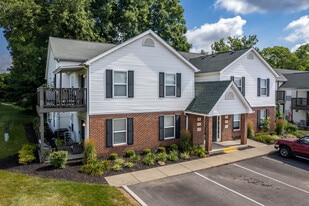 Water's Edge in Delaware, OH - Building Photo