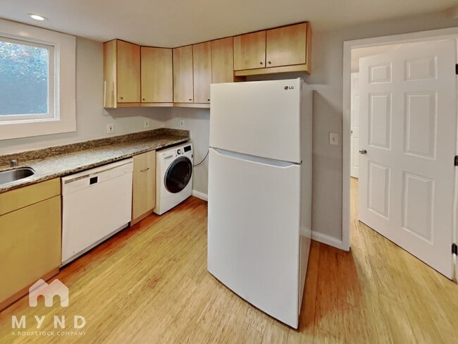 613 18th St in Oakland, CA - Foto de edificio - Building Photo