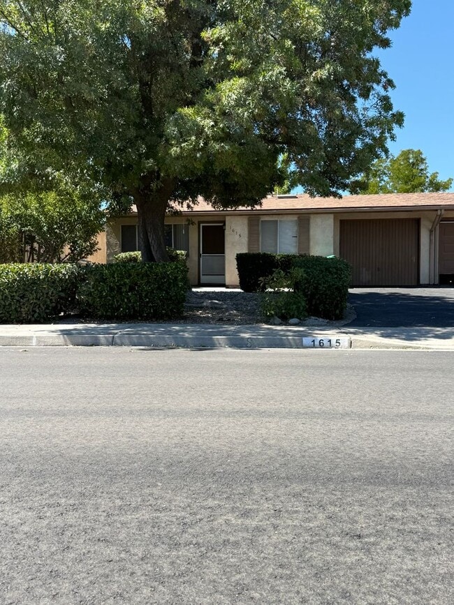 1615 Westfield Rd