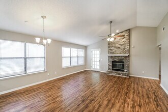 7631 Collins Ridge Blvd in Jacksonville, FL - Building Photo - Building Photo