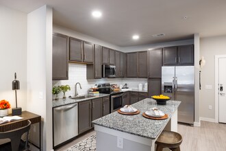 10829 Hammerly Blvd in Houston, TX - Building Photo - Building Photo