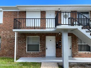 190 E Olmstead Dr in Titusville, FL - Building Photo - Building Photo