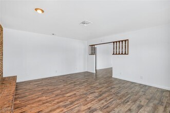 572 Federal St in Henderson, NV - Building Photo - Building Photo