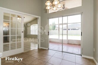 2120 Cattleman Dr in Brandon, FL - Building Photo - Building Photo