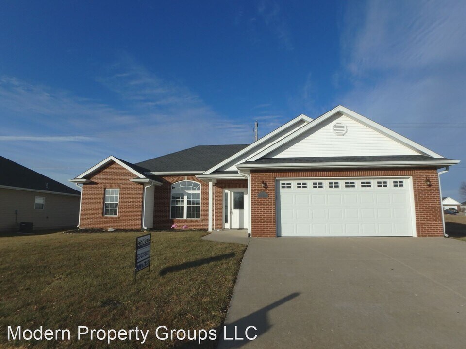 407 Golden Eagle Dr Photo