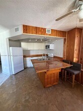 8255 SW 152nd Ave, Unit E 406 in Miami, FL - Foto de edificio - Building Photo