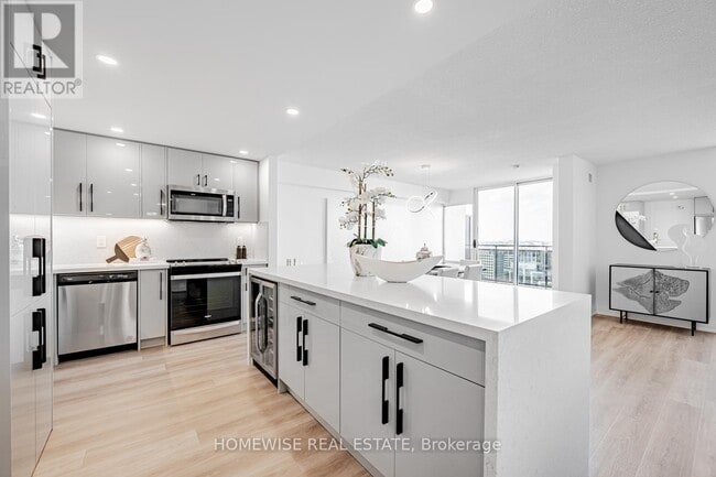 7 Jackes Ave in Toronto, ON - Building Photo - Building Photo