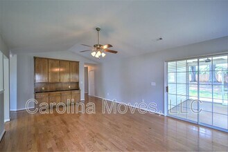 17 Woolridge Way in Greer, SC - Building Photo - Building Photo