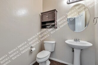 8261 N Converse Ct in Tucson, AZ - Foto de edificio - Building Photo