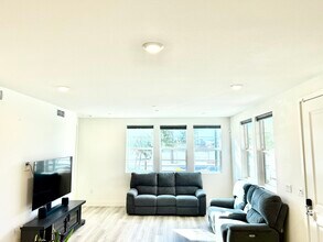 5750 Greige Cir, Unit STE D in Dublin, CA - Building Photo - Building Photo