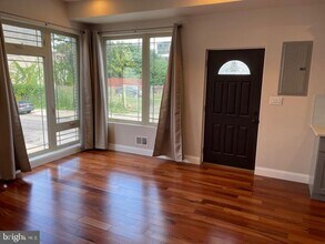 1901 W Montgomery Ave-Unit -1 in Philadelphia, PA - Building Photo - Building Photo
