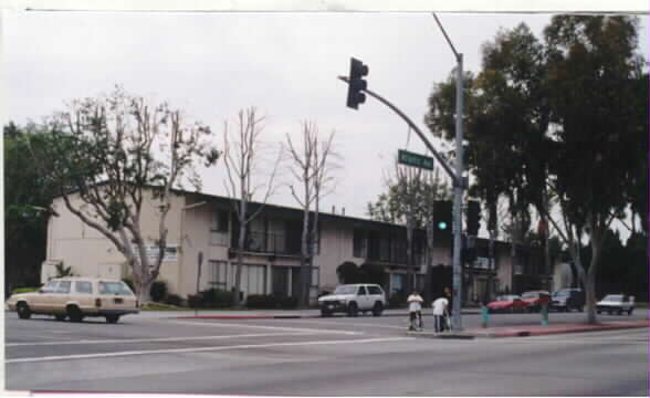 500 E Poppy St Apartments in Long Beach, CA - Building Photo - Building Photo