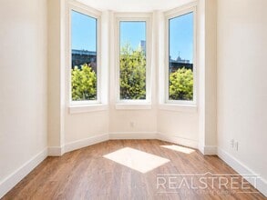 Rogers Avenue, Unit 2B in Brooklyn, NY - Foto de edificio - Building Photo