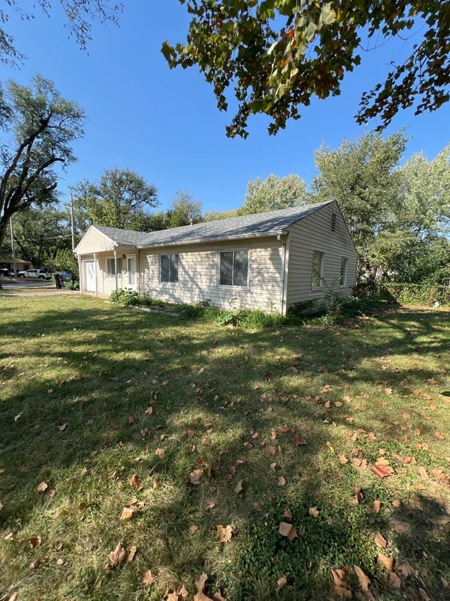 3643 SW Clare Ave in Topeka, KS - Building Photo - Building Photo
