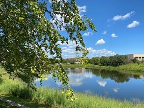 1817 Crenshaw Cir in Vernon Hills, IL - Building Photo - Building Photo