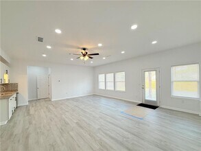 44 Dew Lk Ct in Grayson, GA - Building Photo - Building Photo