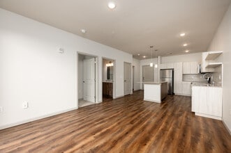 The Leo in Indianapolis, IN - Foto de edificio - Interior Photo