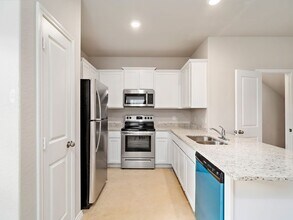 6226 Eddie Way in San Antonio, TX - Building Photo - Building Photo