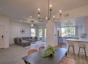 54 Hilton Head Dr in Rancho Mirage, CA - Building Photo - Building Photo