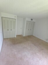 5835 Washington St in Hollywood, FL - Building Photo - Building Photo