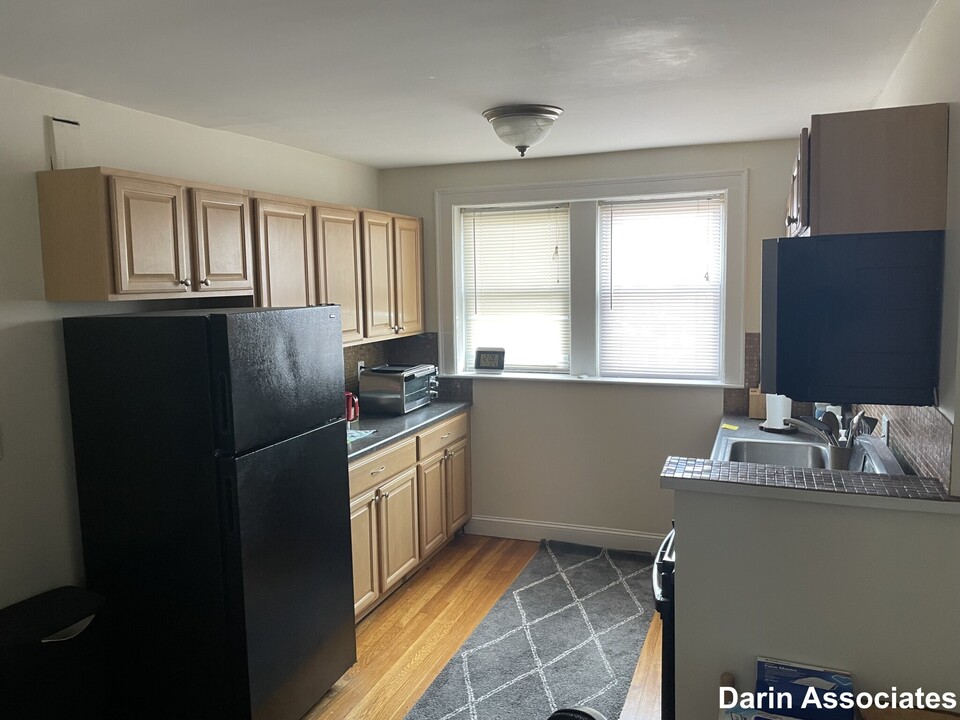 45 Day St, Unit 38-20 in Somerville, MA - Foto de edificio