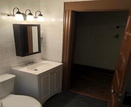77 Hughes Ave, Unit Lower Unit in Buffalo, NY - Building Photo - Building Photo
