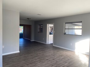 3604 Lindell Ave in Tampa, FL - Foto de edificio - Building Photo