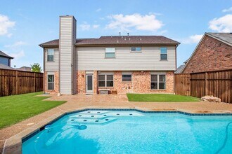 8204 Tavaros Dr in Plano, TX - Building Photo - Building Photo