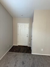 9741 W Heber Rd in Tolleson, AZ - Foto de edificio - Building Photo