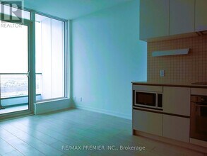 5 Buttermill Ave. in Vaughan, ON - Building Photo - Building Photo