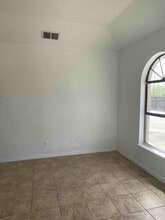 3105 Market St in Laredo, TX - Building Photo - Building Photo