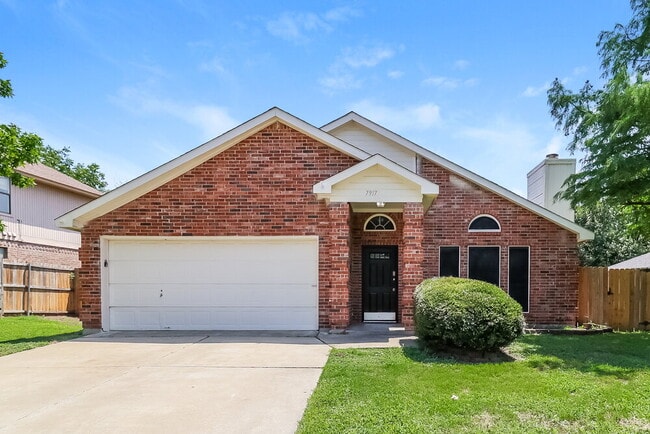 property at 7917 Val Verde Dr